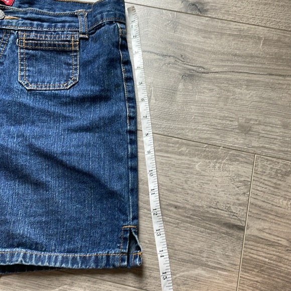 Button fly denim shorts with mini  pockets&2 back pockets . - Picture 6 of 6